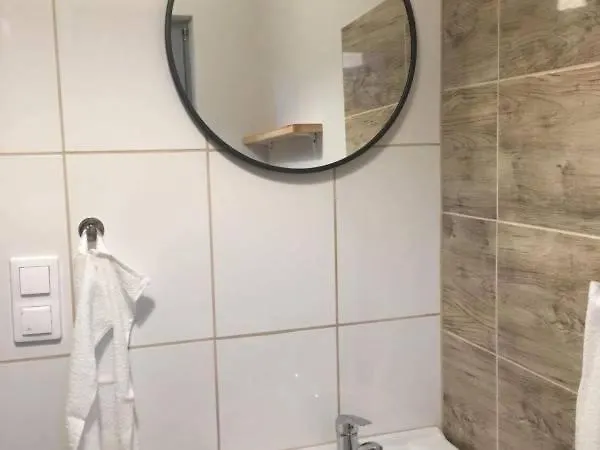 Letniskowe - Na Fali Nyaraló *